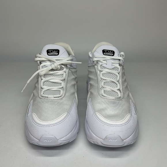 Nike Air Max TW Shoes Sneakers Triple White DQ3984-102 Men's NWOB - Picture 5 of 7